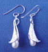 sterling silver thai freshwater pearl calla lily earrings